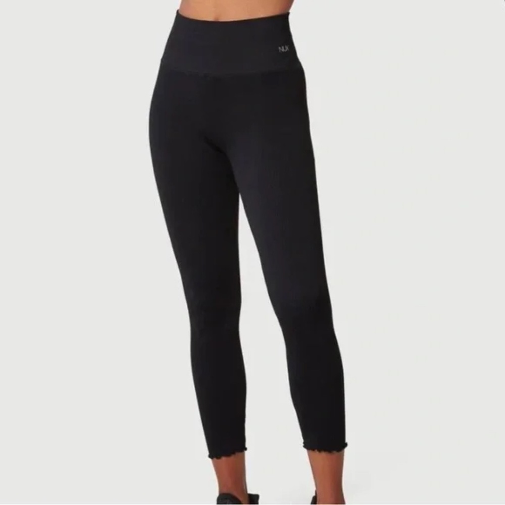 Nux For the Frill 7/8 Legging in Black Size Small